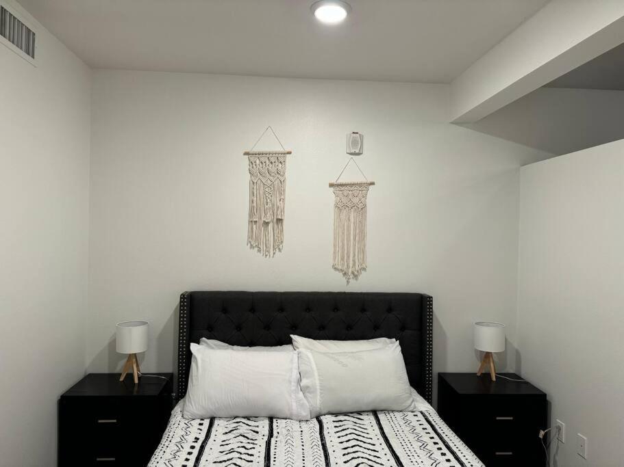 Modern And Lavish Apartment グレンデール エクステリア 写真