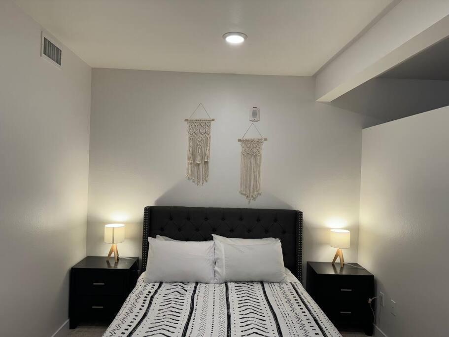 Modern And Lavish Apartment グレンデール エクステリア 写真