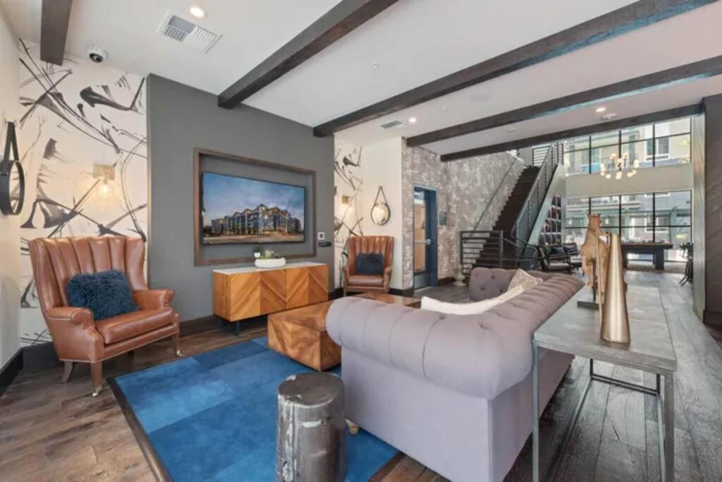 Modern And Lavish Apartment グレンデール エクステリア 写真